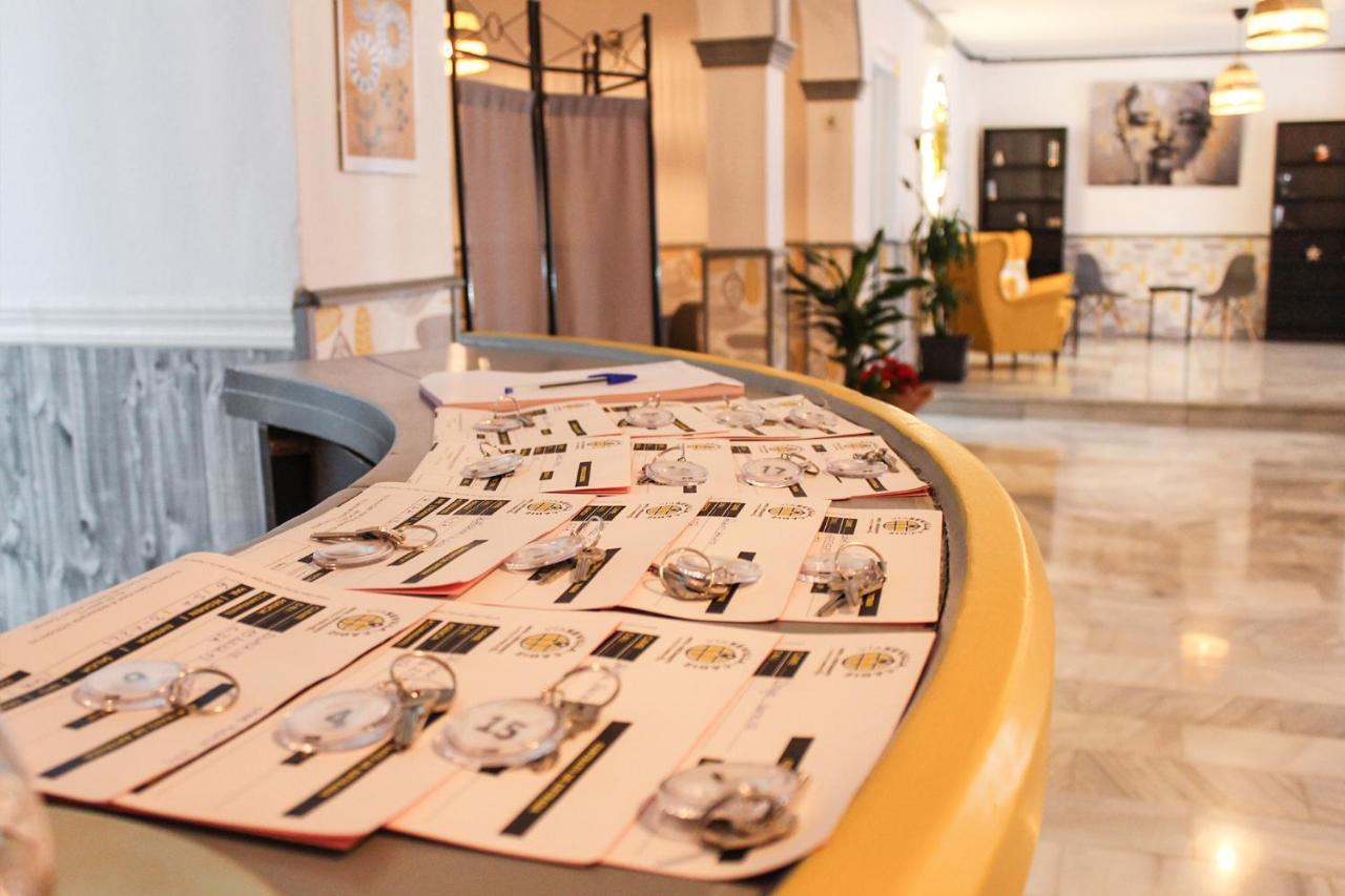 Hotel Restaurante Via Sevilla - Cadiz By Ma 22 Puntos El Cuervo  Kültér fotó