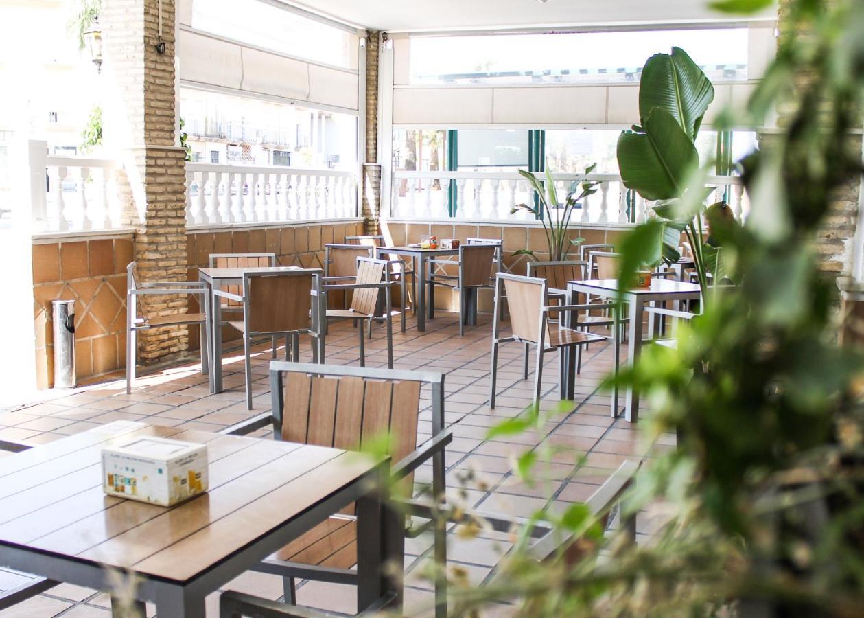 Hotel Restaurante Via Sevilla - Cadiz By Ma 22 Puntos El Cuervo  Kültér fotó